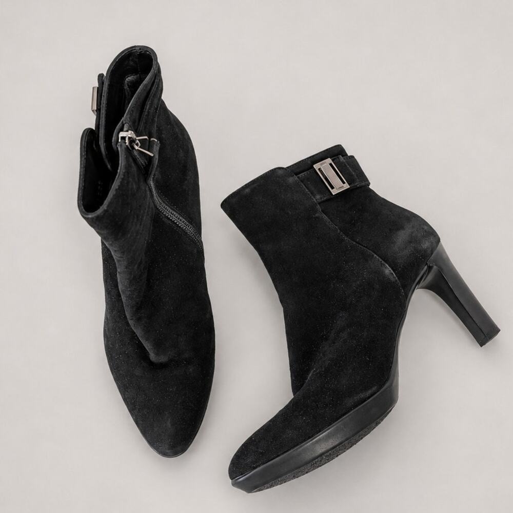 Aquatalia Suede Ankle Bootie Womens 9 Black Buckle Detail Stiletto Platform